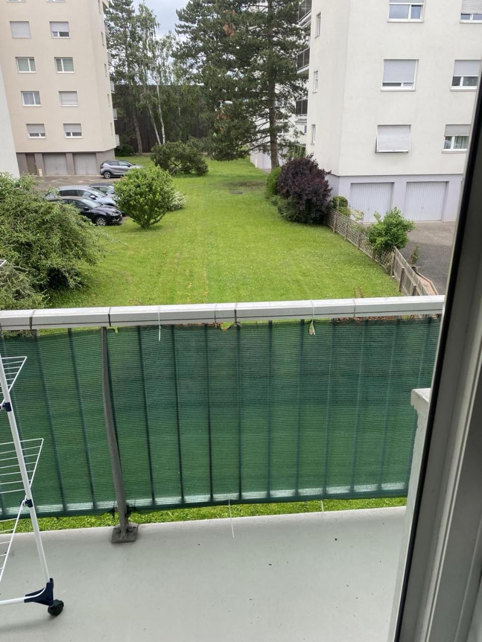 Appartament 85m2 A 5km De Basel Au 1ere Etage Dans Un Cartier Tres Calme Apartment Huningue