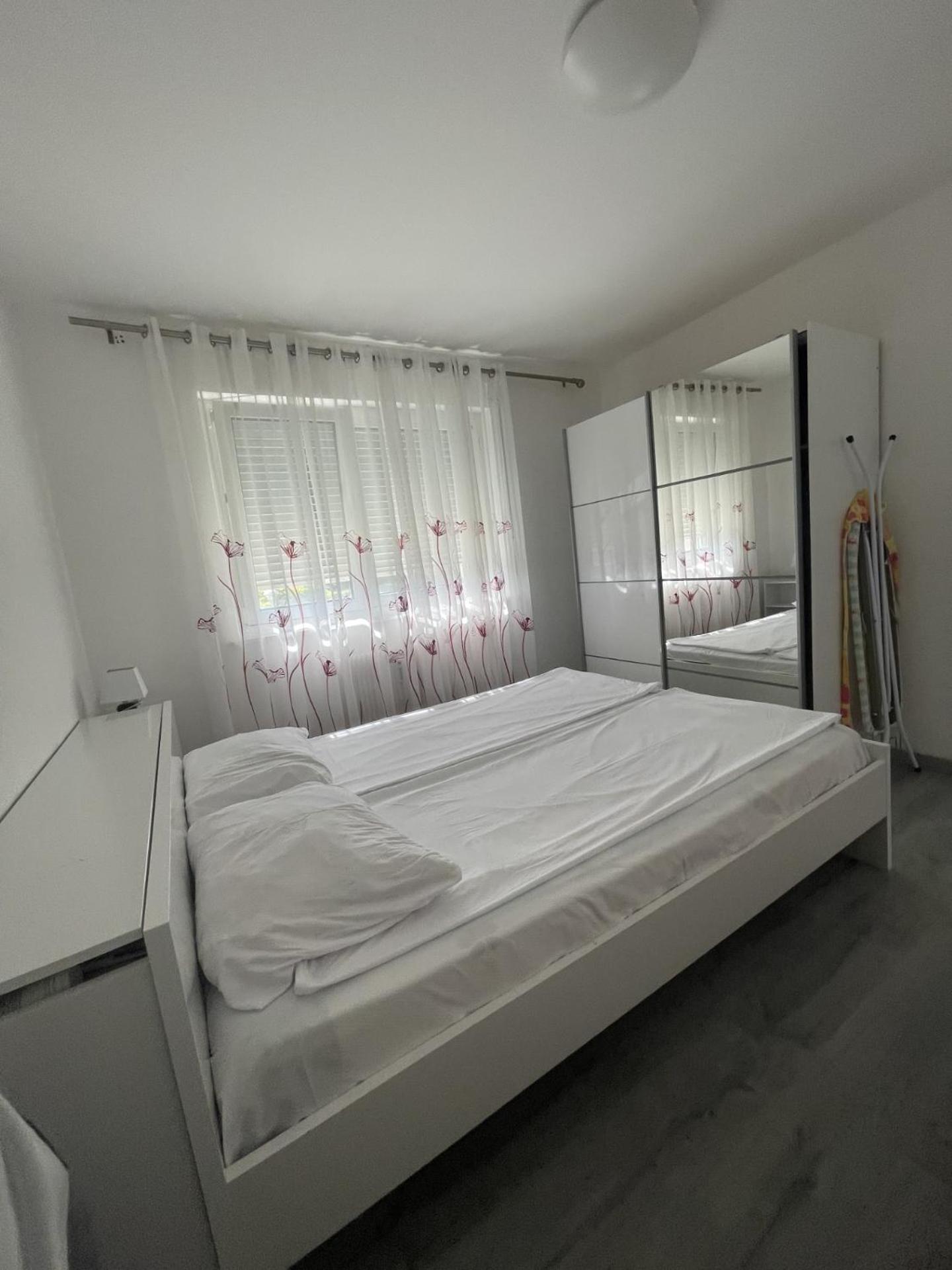Appartament 85m2 A 5km De Basel Au 1ere Etage Dans Un Cartier Tres Calme Huningue