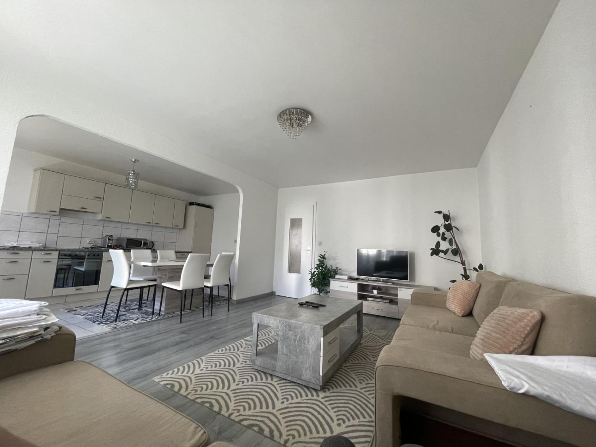 Appartament 85m2 A 5km De Basel Au 1ere Etage Dans Un Cartier Tres Calme